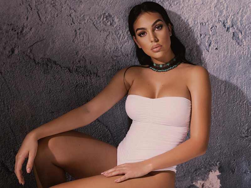 Georgina Rodriguez in engem Body