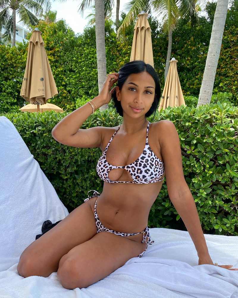 Alyssa Armoogam was für eine heiße Braut - Leopardenbikini