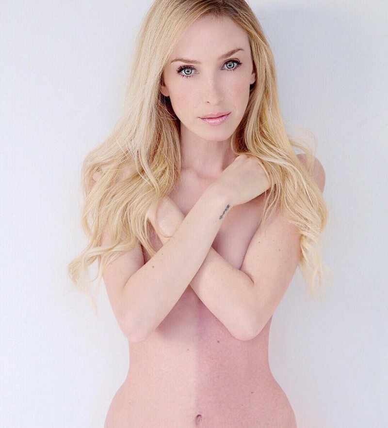 Taylor Muhl nackt