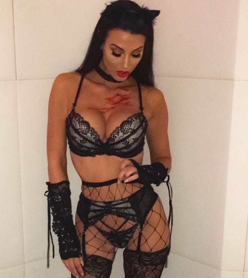 Alice in cat lingerie