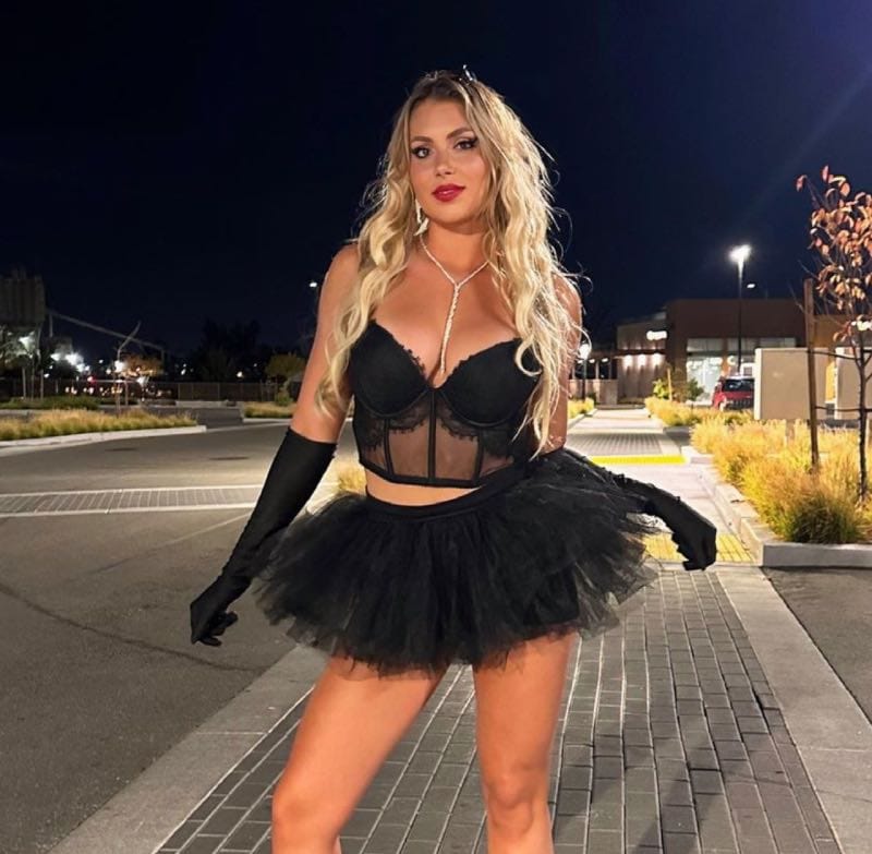 Andreea in black dress