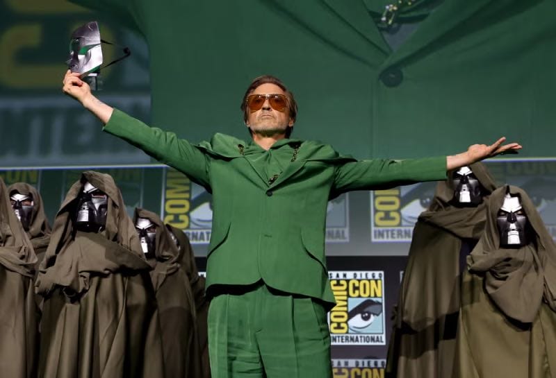 Robert Downey JR