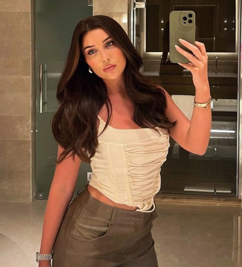 Rosie in outfit