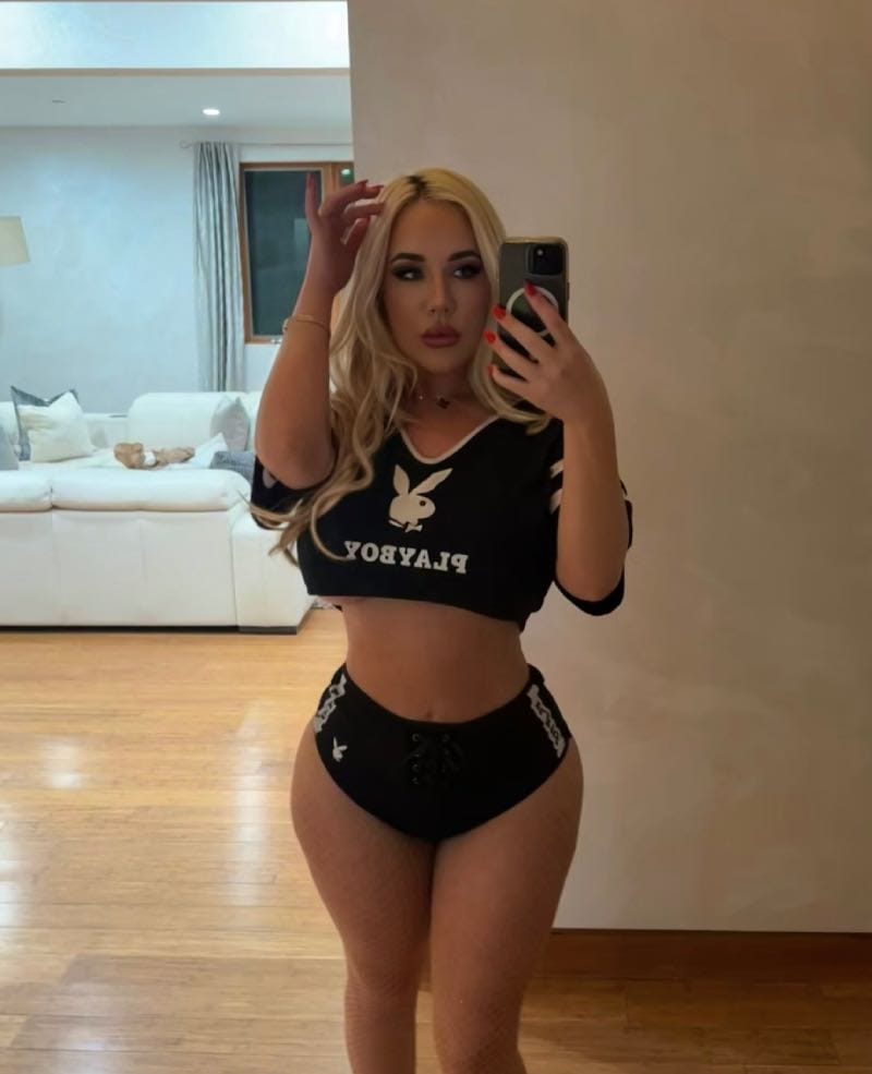 Savannah in black