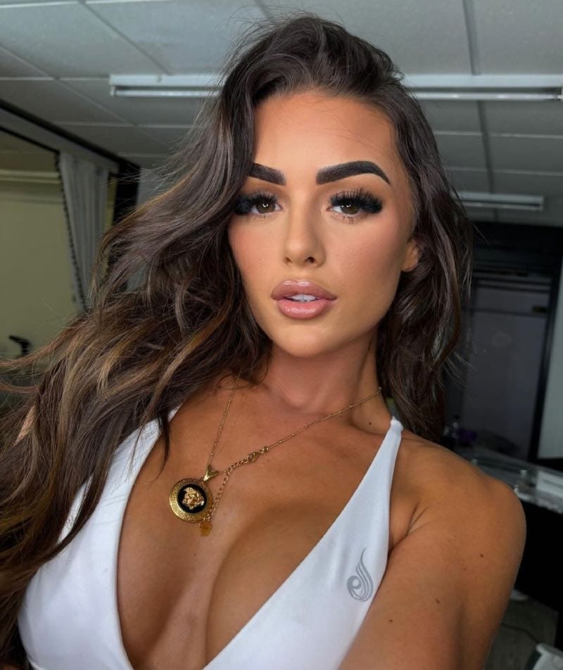 Babe in white top