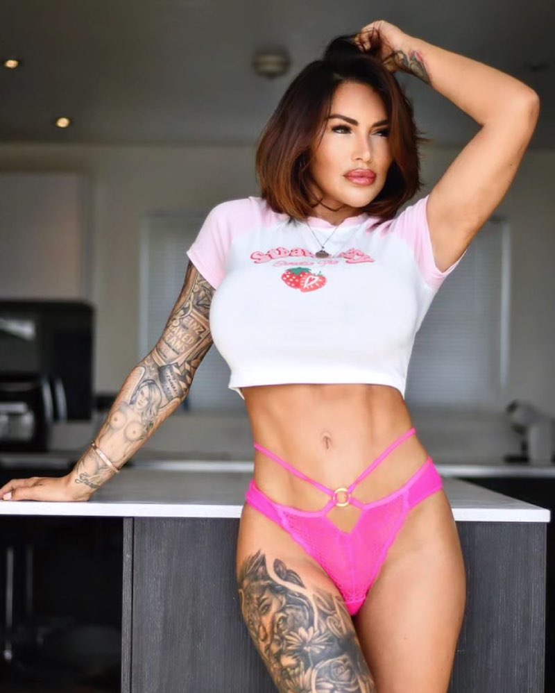 Babe in pink underwear
