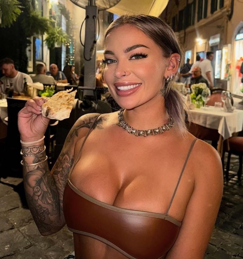 Hayley at restaurant