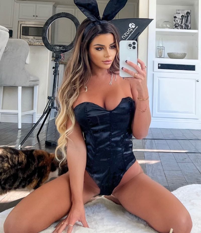 Julianne in bunny