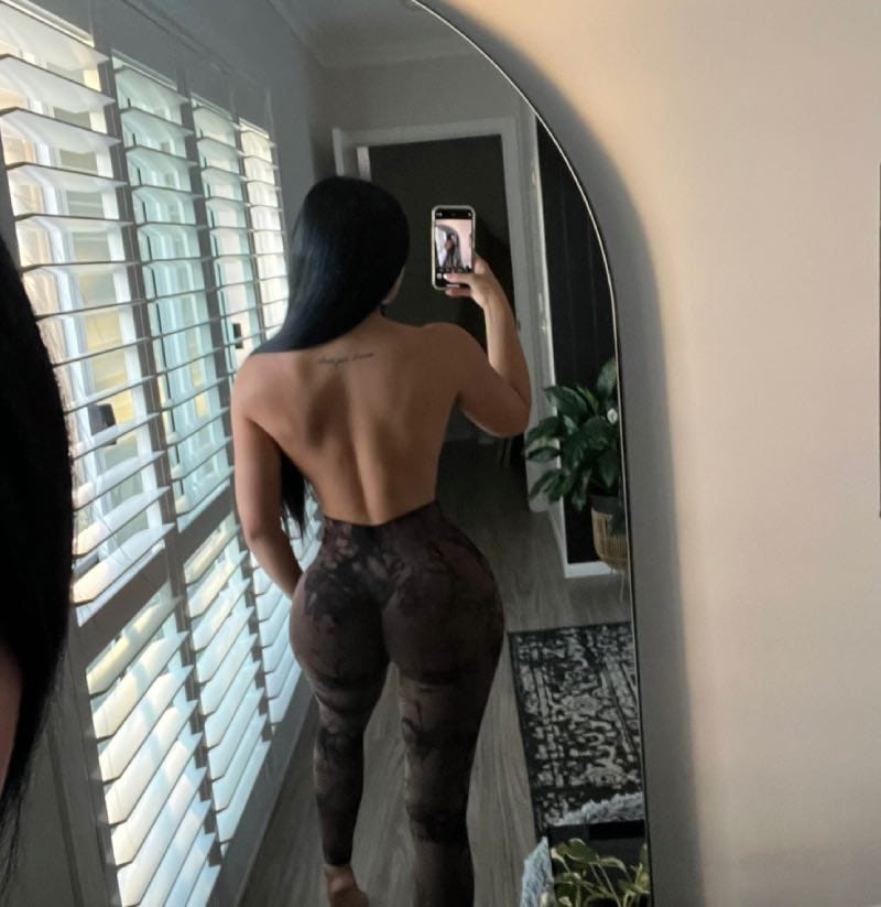 Renee perfect butt