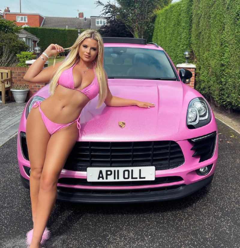 Apollonia matching porsche