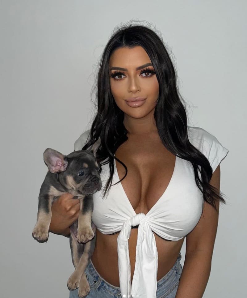 Stephanie with dog