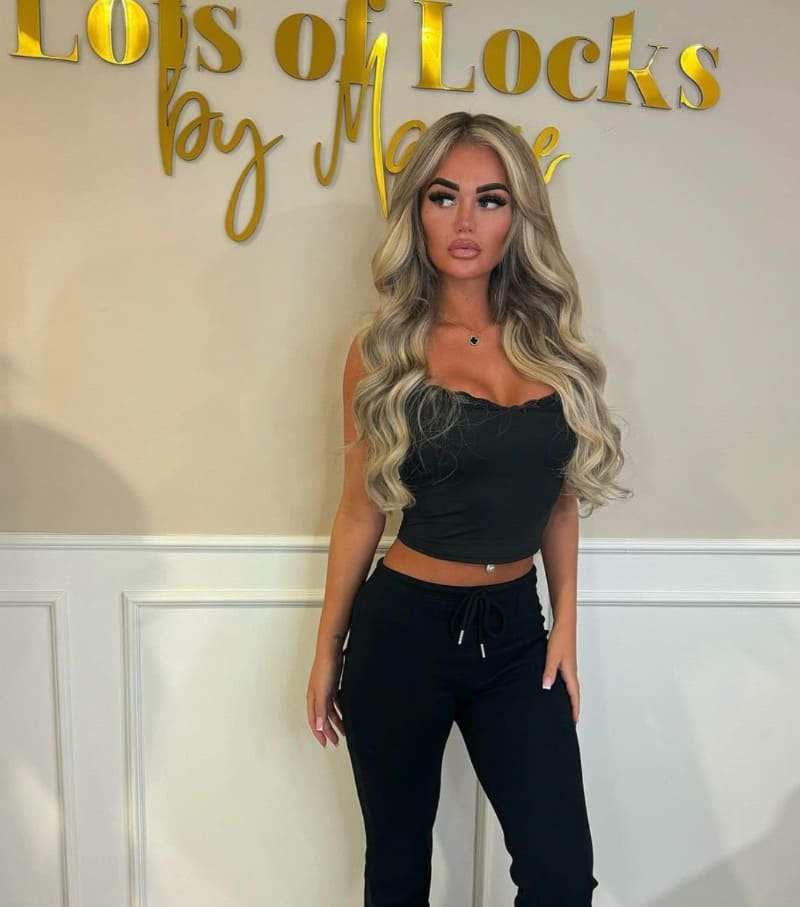 Courtney in sexy outfit