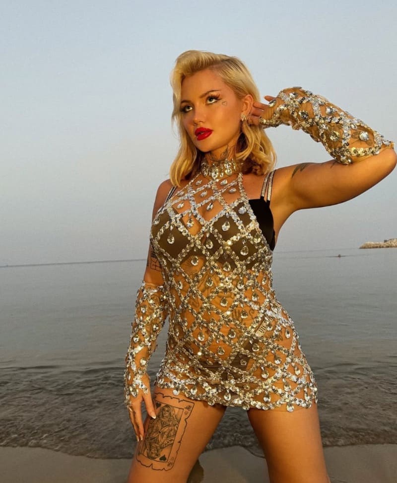 Sexy blonde in hot outfit