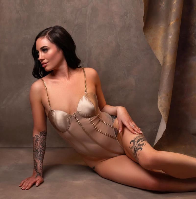 Sexy katrina on floor