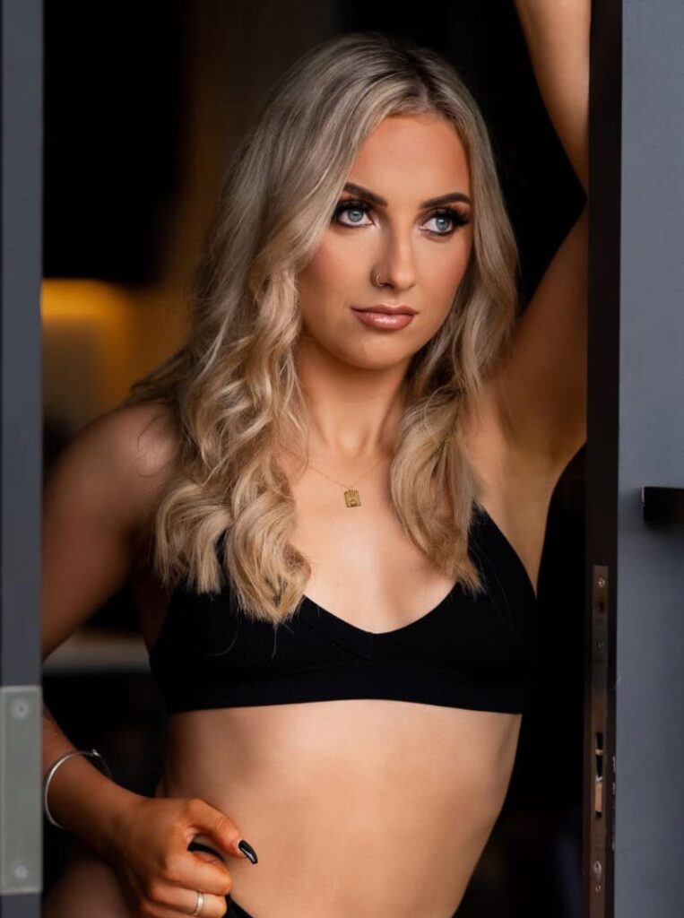 Steph in sexy photoshoot