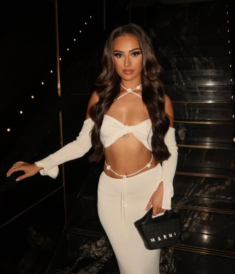 Babe in white dress
