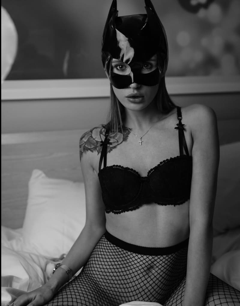 Tosh in sexy black lingerie