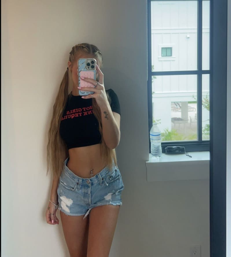 Hottie in jean shorts