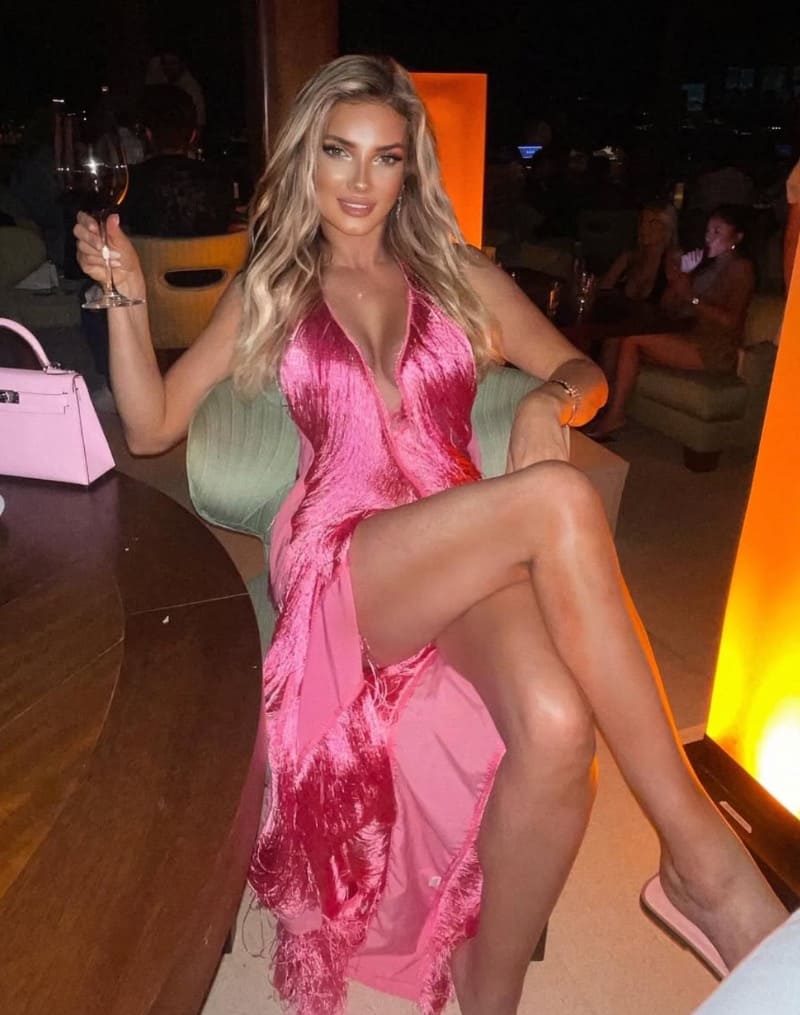 kate in pink dress