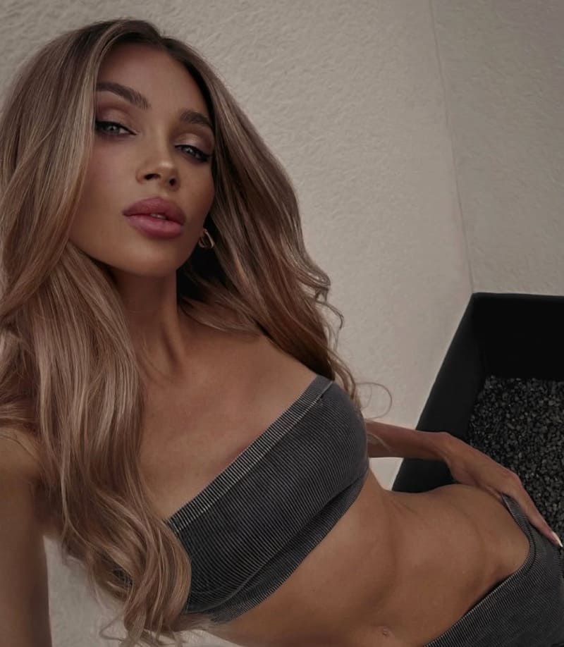 Ira in sexy grey bandeau