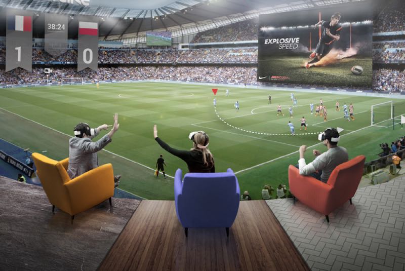 People watching sports with Virtual glasses