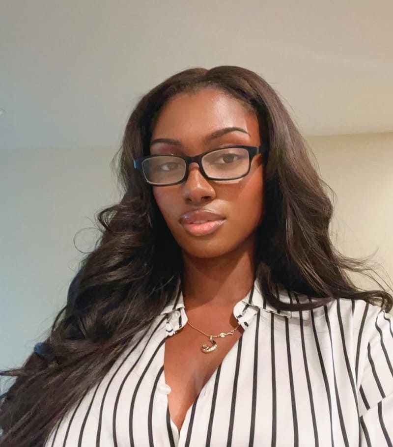 Elinda with glasses