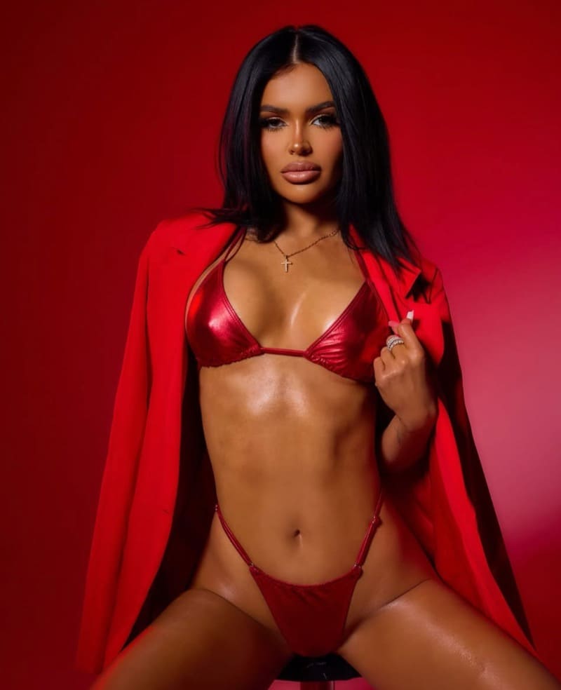 Hannah in sexy red