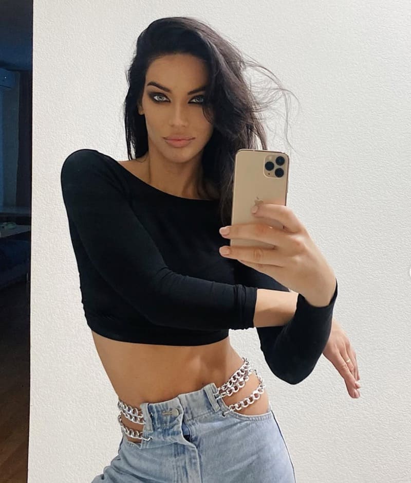 Daria in sexy outfit