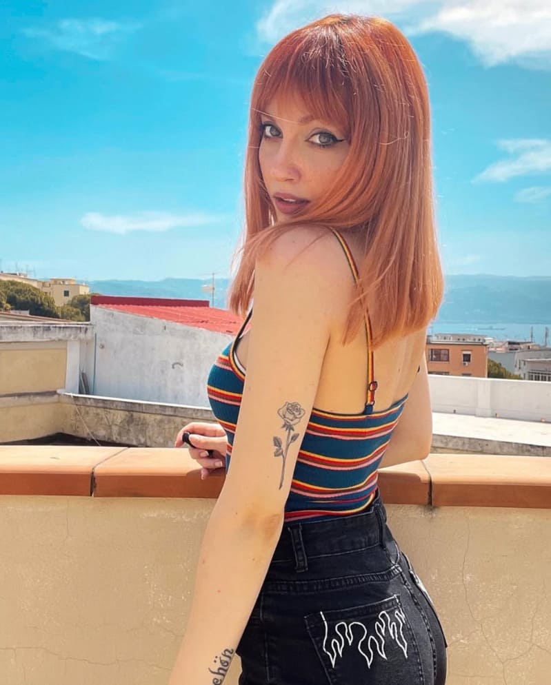 Ramona in sexy skirt