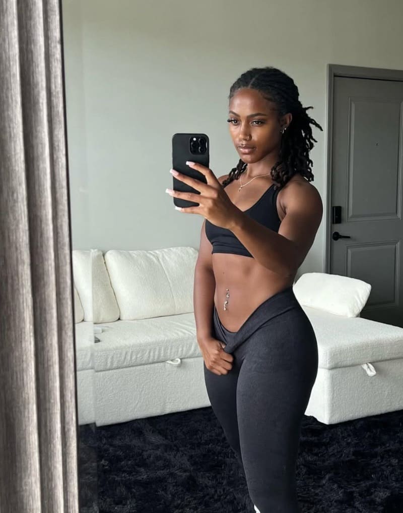 Bhrianna showing off muscles