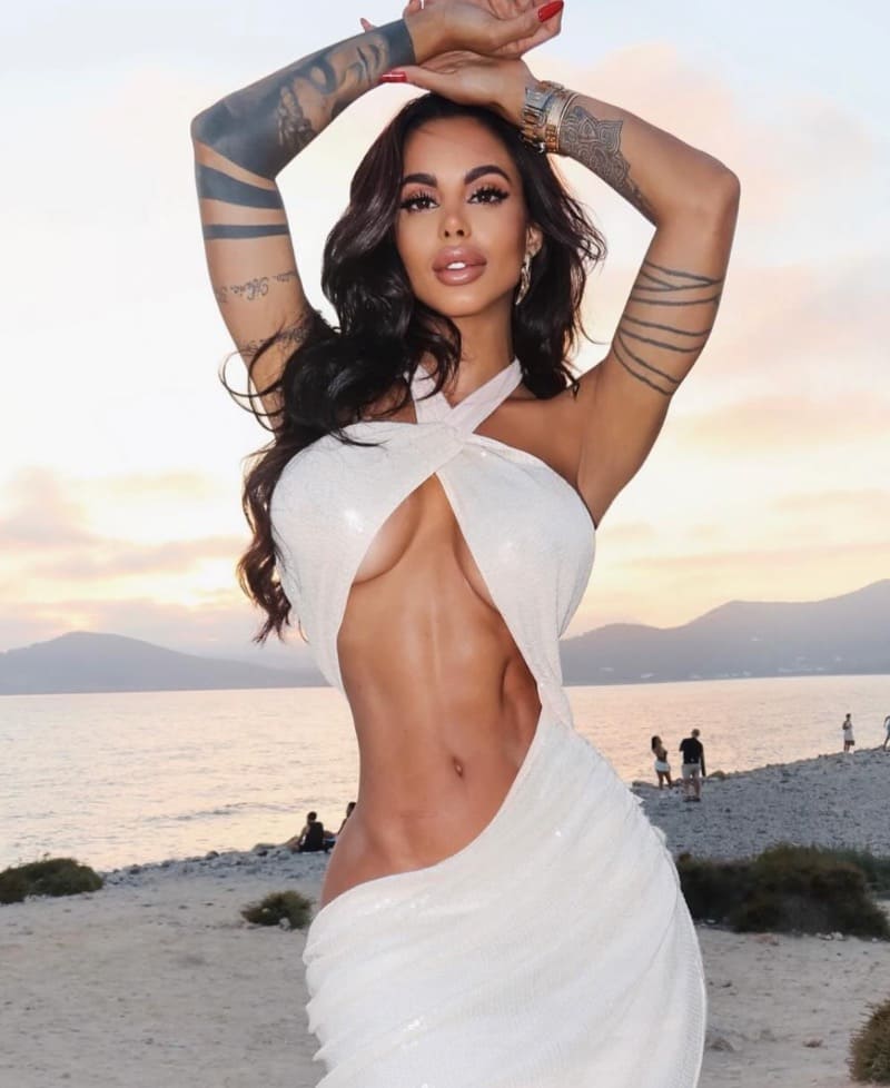 Soni in white dres
