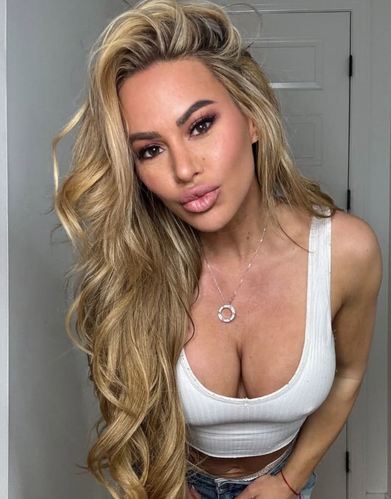 Kindly showing off big tits