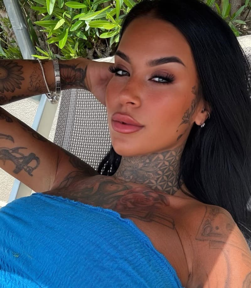 Cheree in blue top