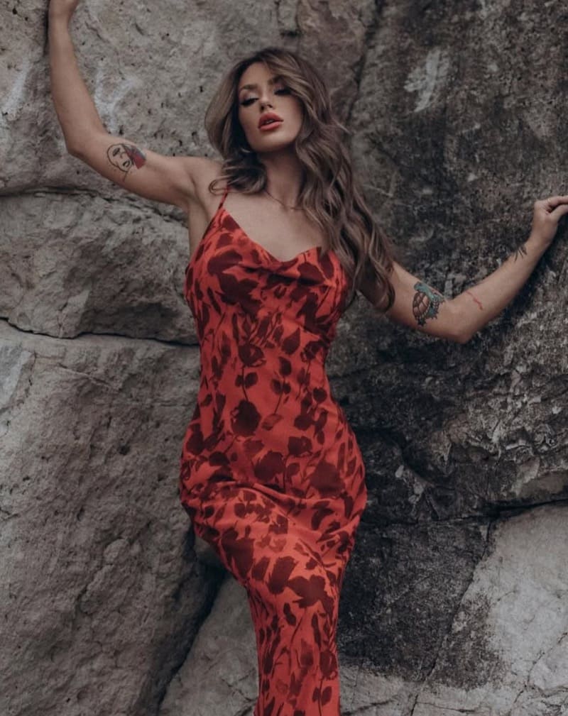 Courtney in sexy dress