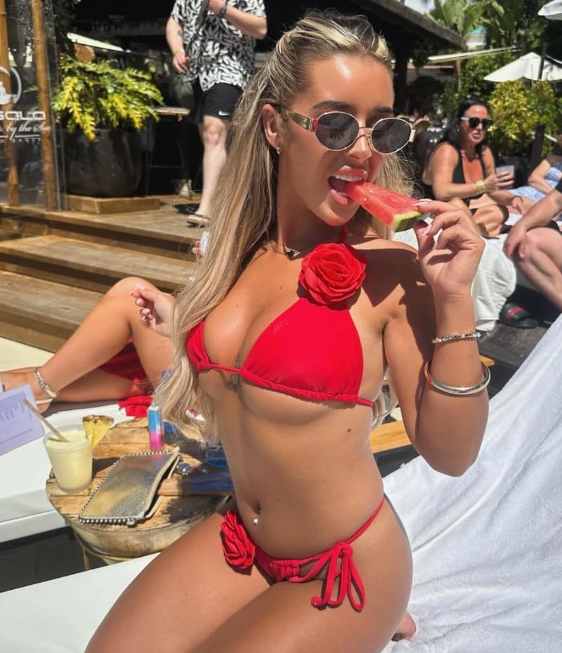 Jasmine in red bikini 