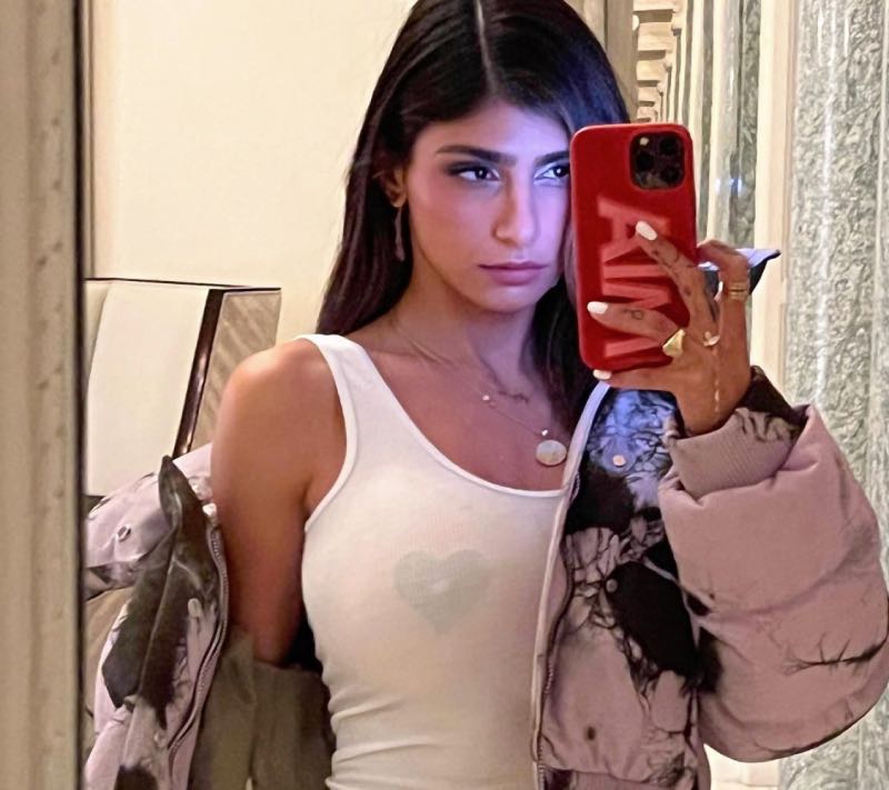 Mia in wit
