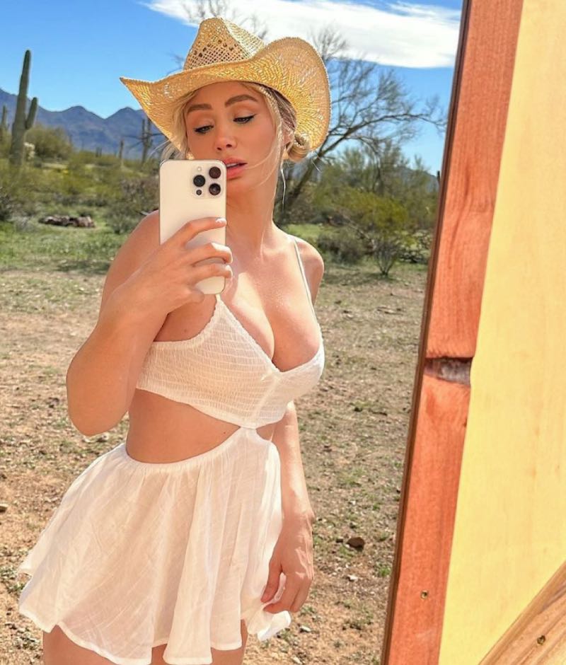 Sara cowgirl