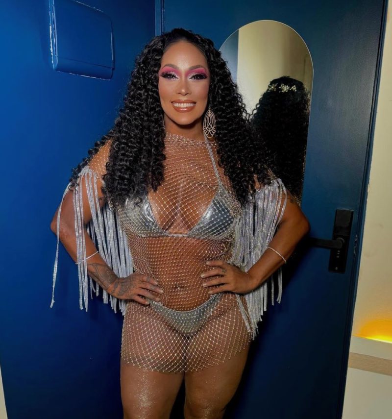 Rosiane in lingerie 