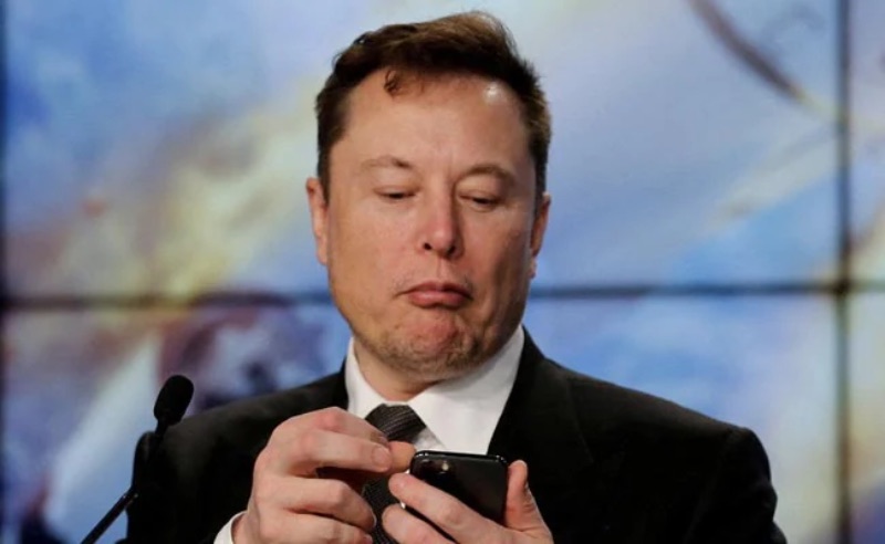 Elon selling stock