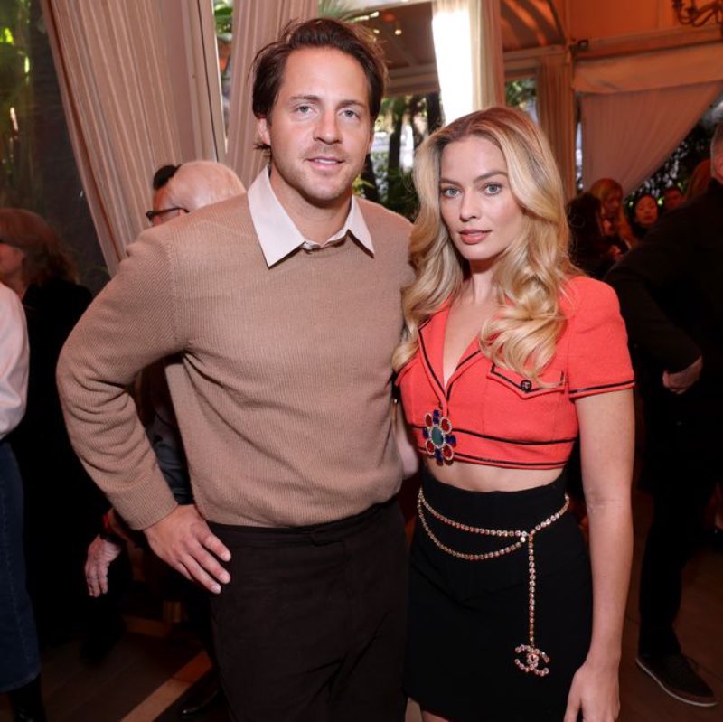 Margot robbie en Tom Ackerley 