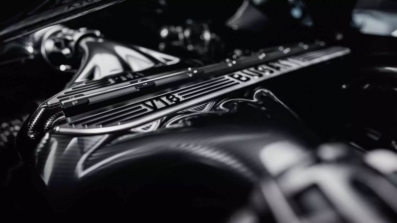 V16 motor