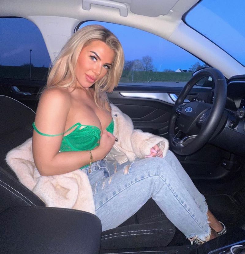 Lingerie in auto