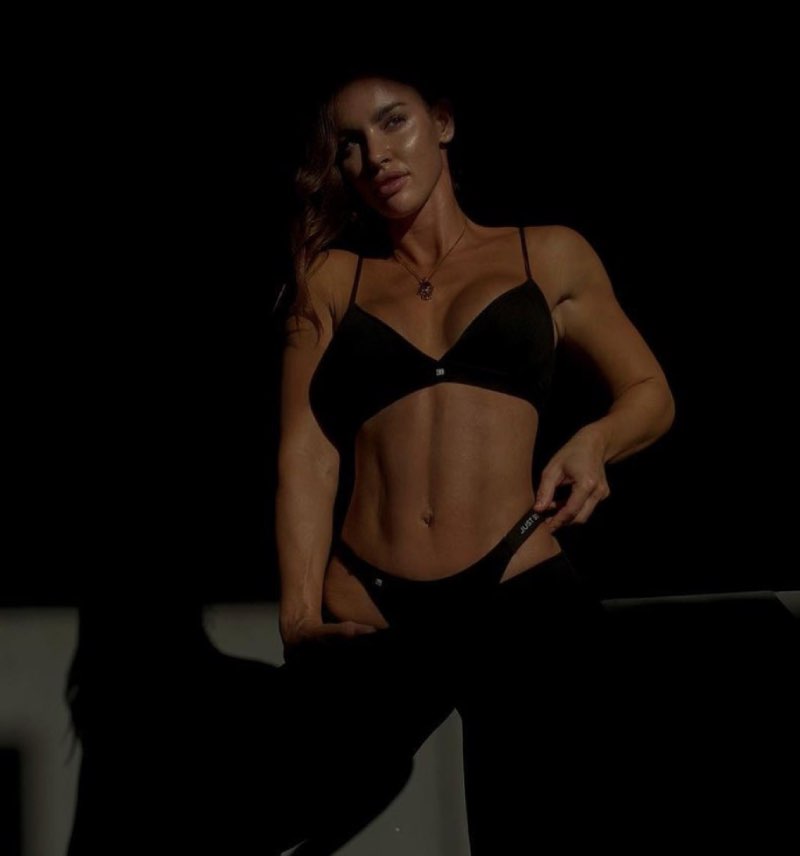 Lucia six pack