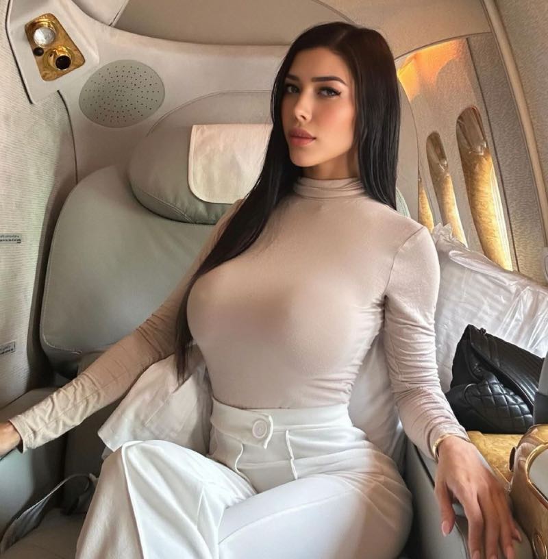 Ana in beige
