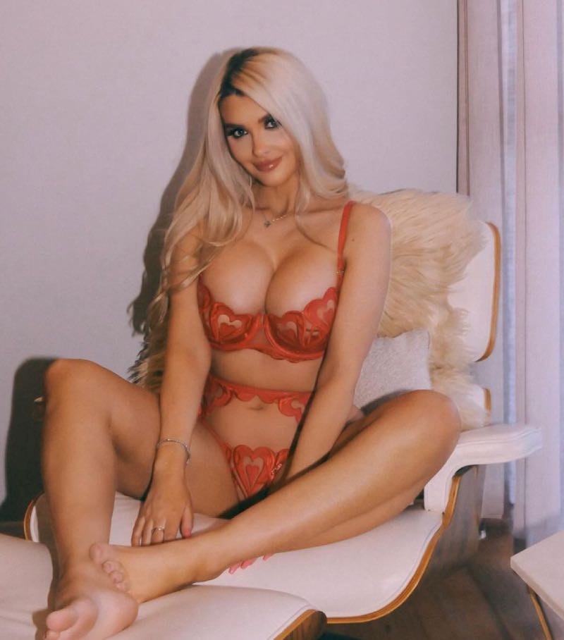 Rode lingerie