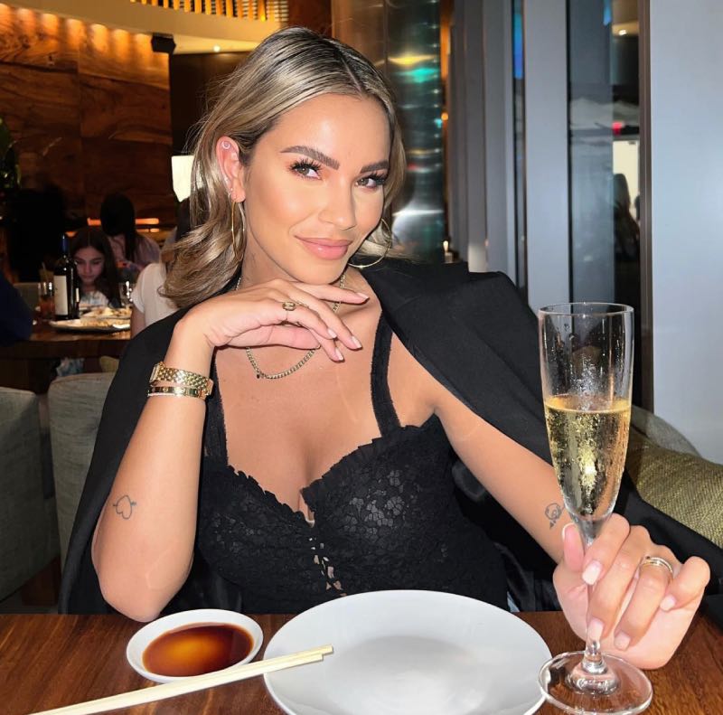 Monica op restaurant