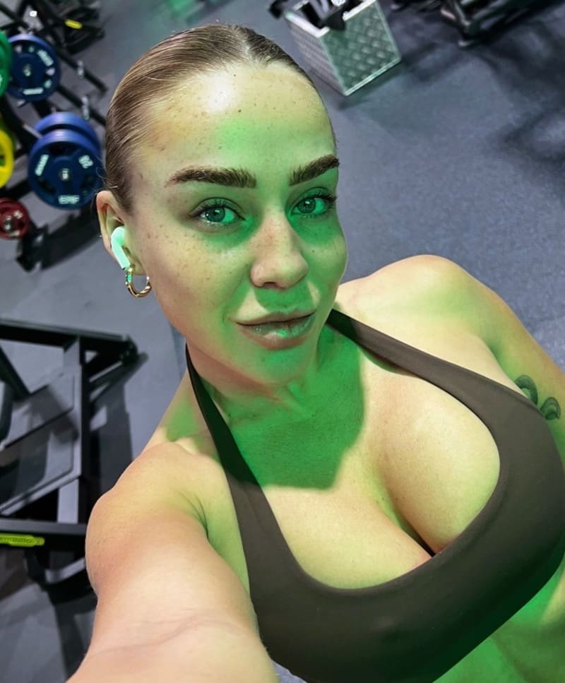 Emily dikke tieten
