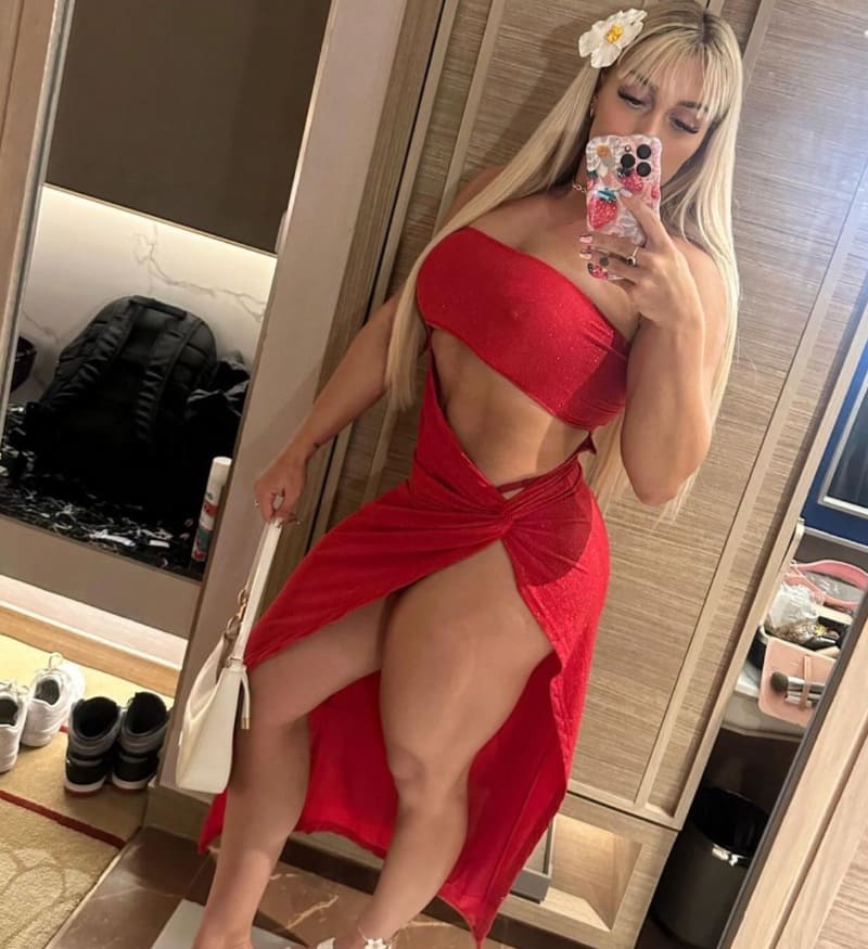 Kiera in rood