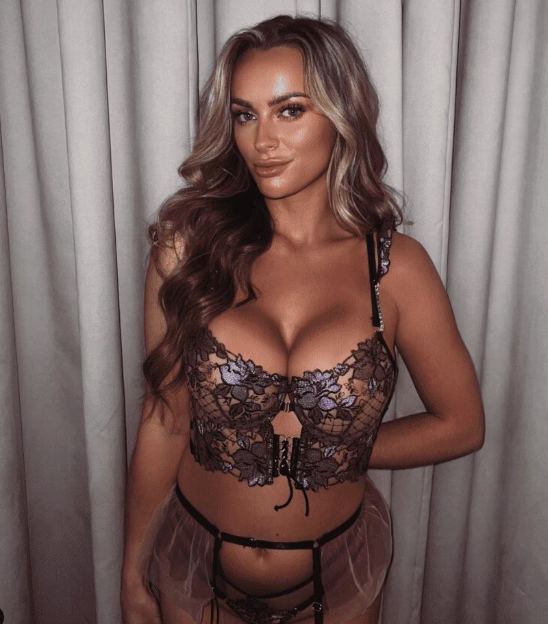 Chelsea in sexy lingerie