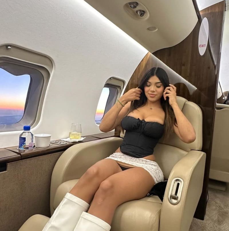 Babe op jet